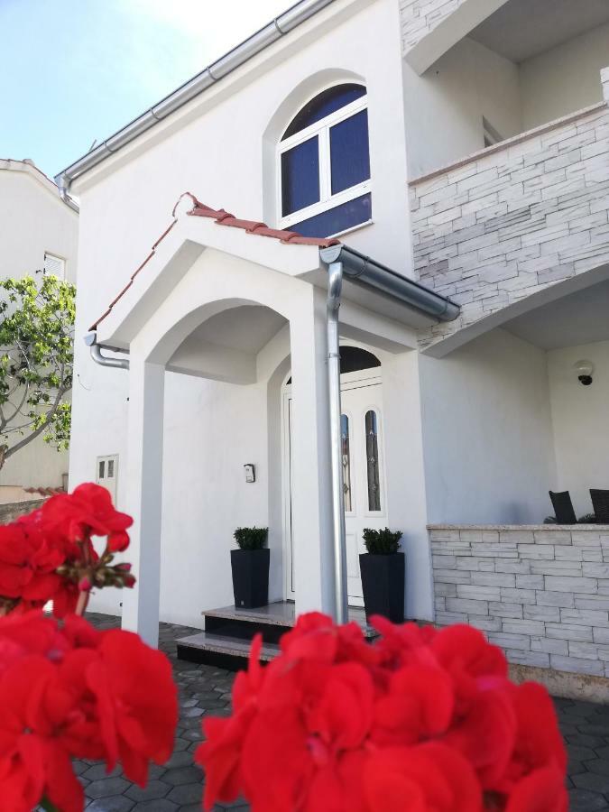 Apartment Tina Rogoznica  Εξωτερικό φωτογραφία